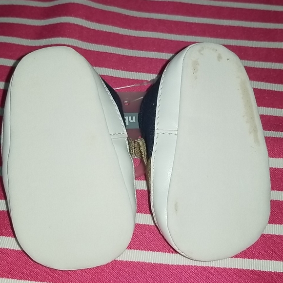 Carter's Infant Shoes - Picture 4 of 5